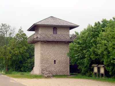 Römerturm in Titting im Naturpark Altmühltal